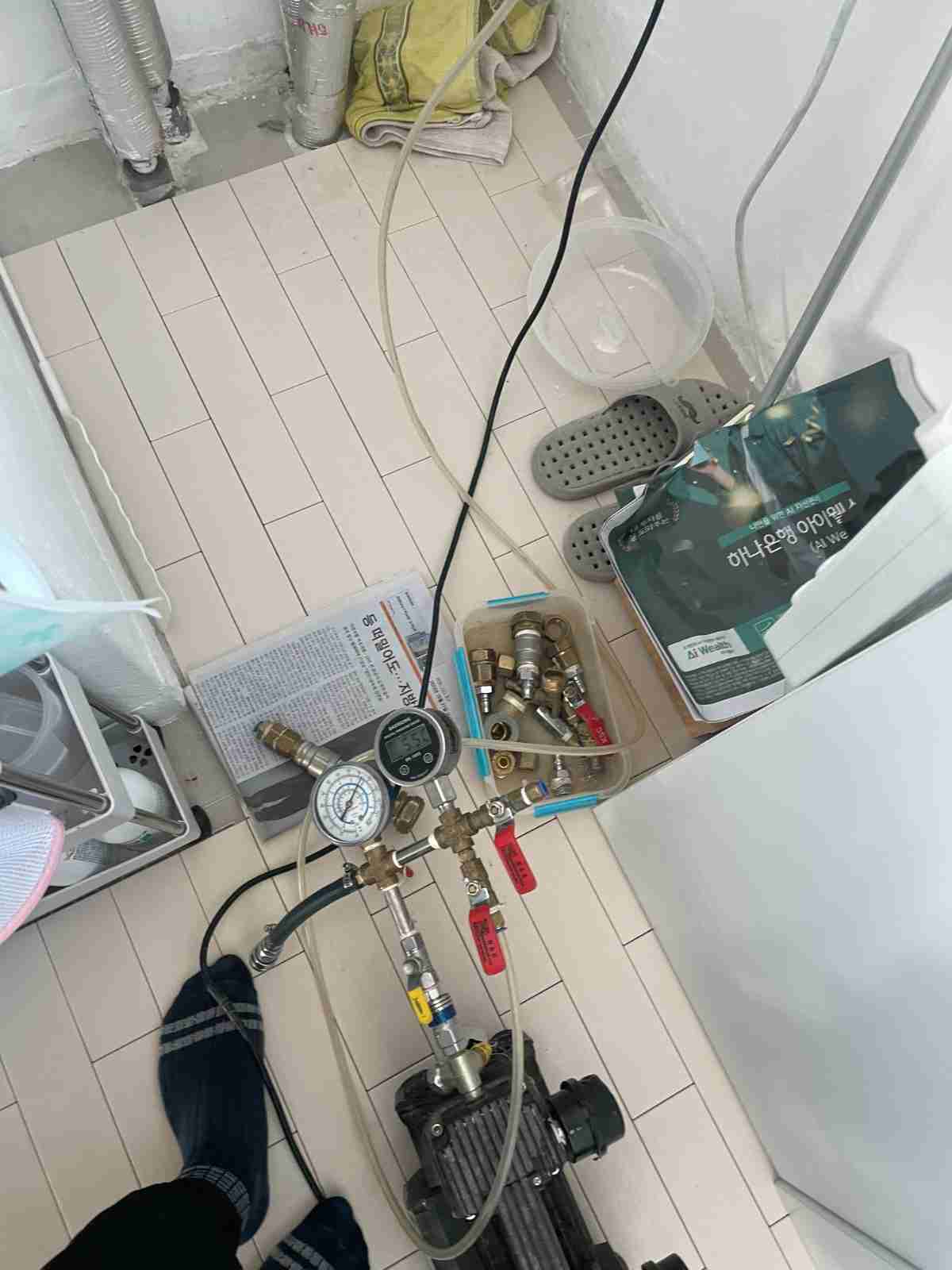 백암면 강림빌라 배관 압력 테스트 장비 세팅 - 게이지 피팅 가압펌프