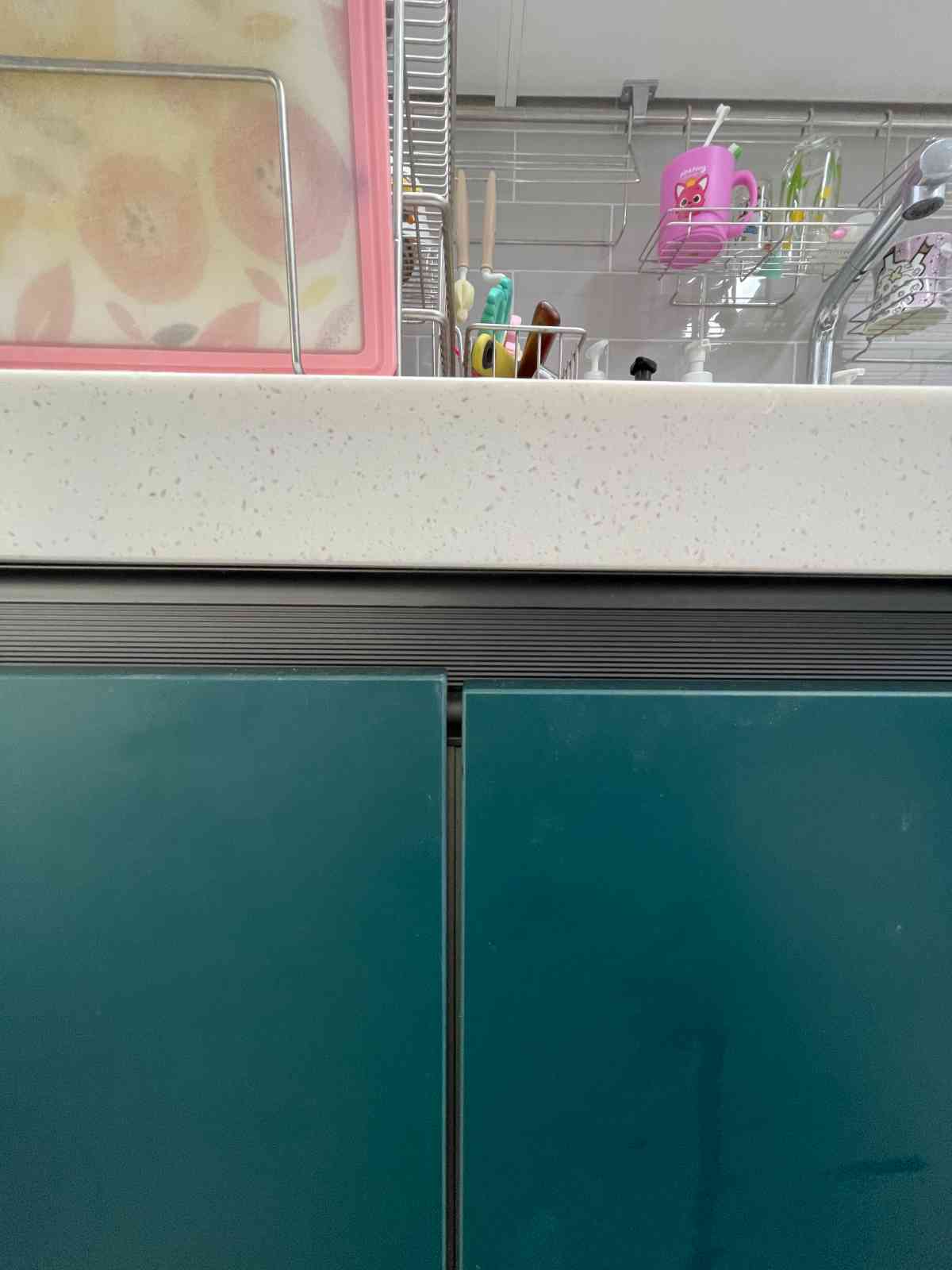 싱크대 상판 및 캐비닛 상태