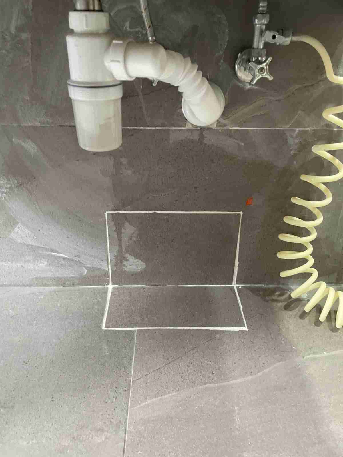 용인 기흥구 장미마을 래미안 아파트 타일 마감 및 배수 완성