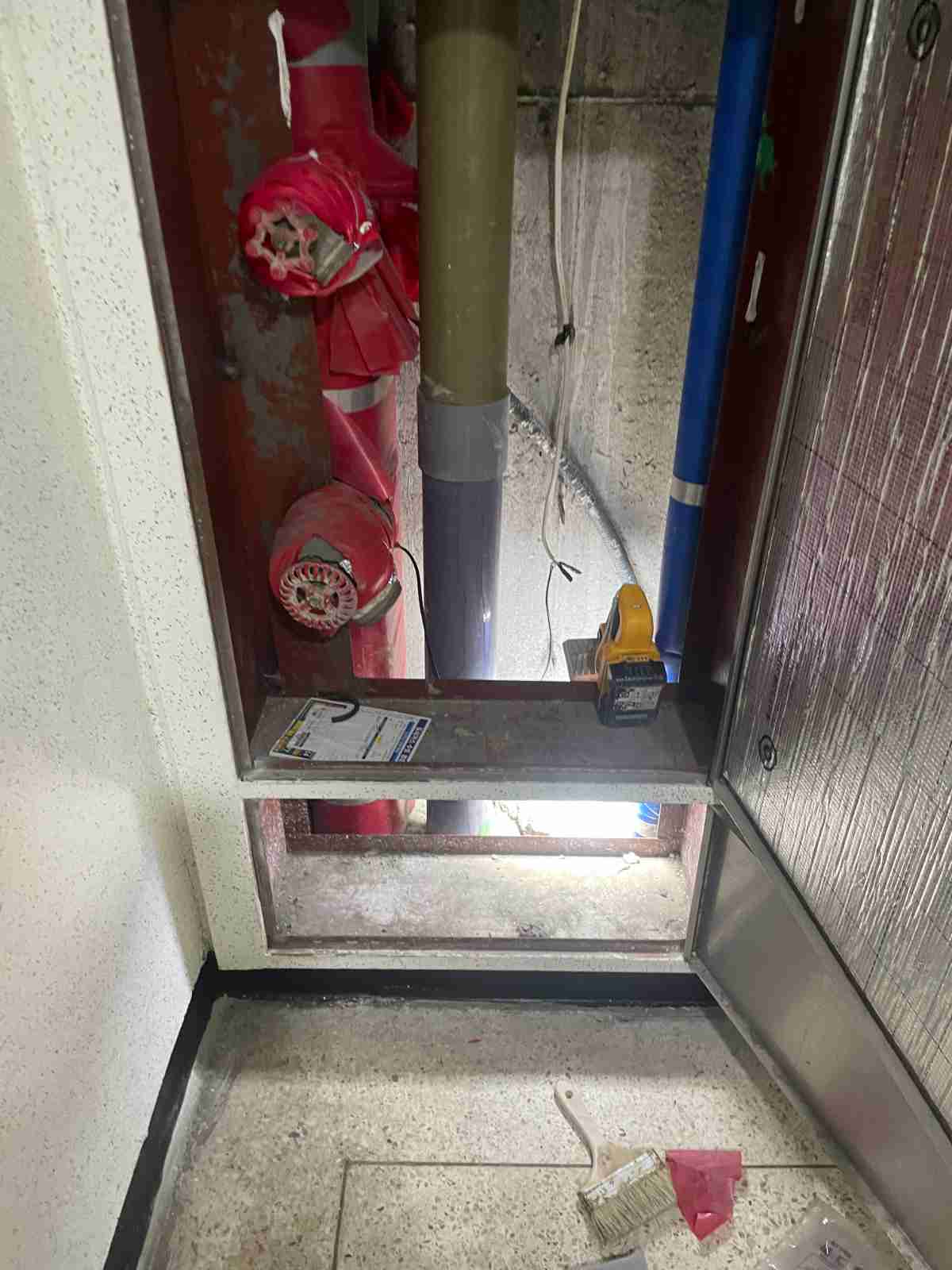 용인 처인구 아파트 공용배관 단수 조치 후 노후 배관 절단 작업