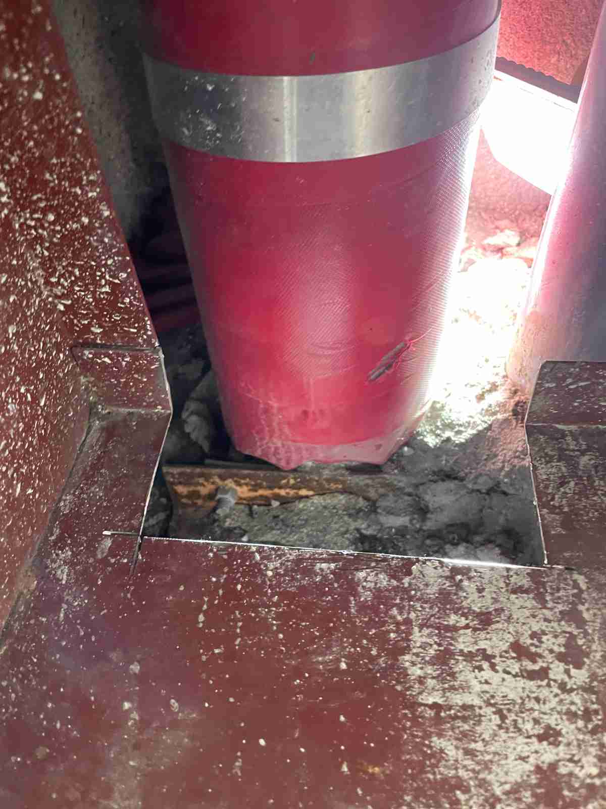 아파트 소화전 배관 교체 후 연결부 누수 여부 최종 점검