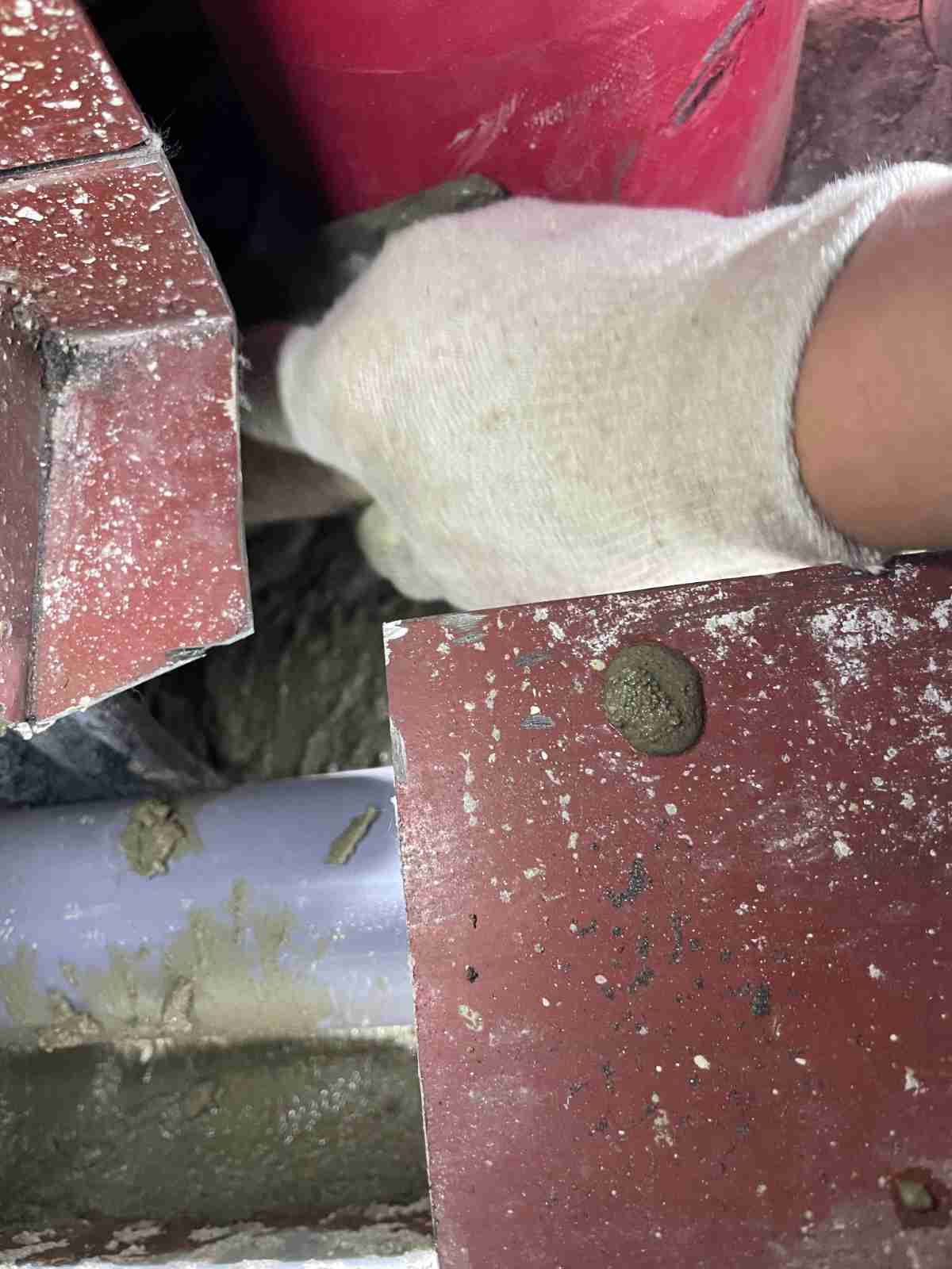 아파트 소화전 배관 교체 완료 후 벽체 마감 정리 현장