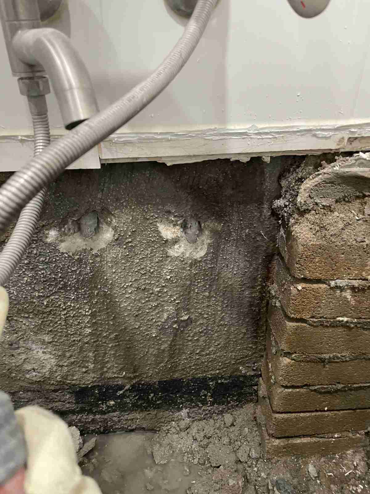 역북동 보성아파트 욕조 하부 배관 접합부 이중 밀봉 처리