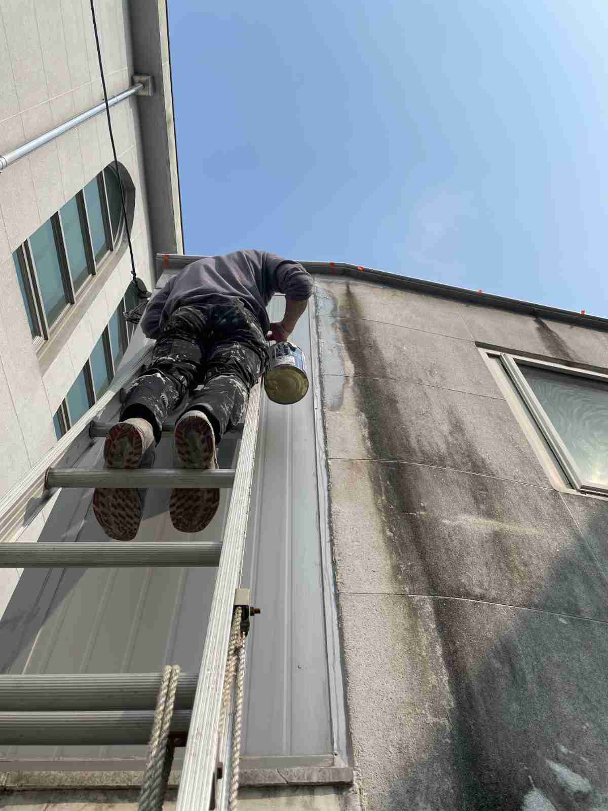 기흥구 상갈동 상가 외벽 우레탄 방수재 2차 교차 도포