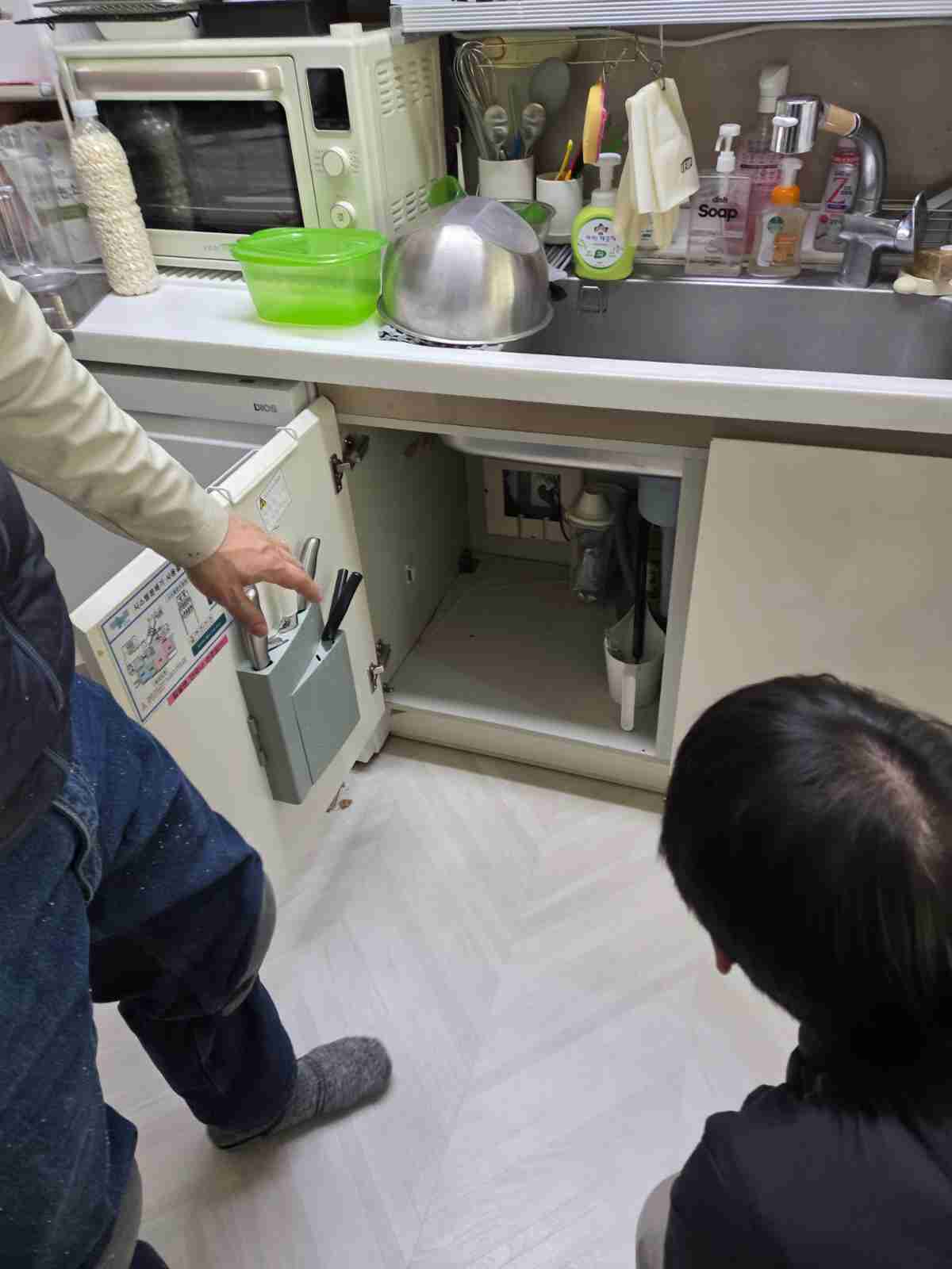 처인구 중동 화장실 바닥 수평 잡기 및 변기 재설치 전 마감 정리