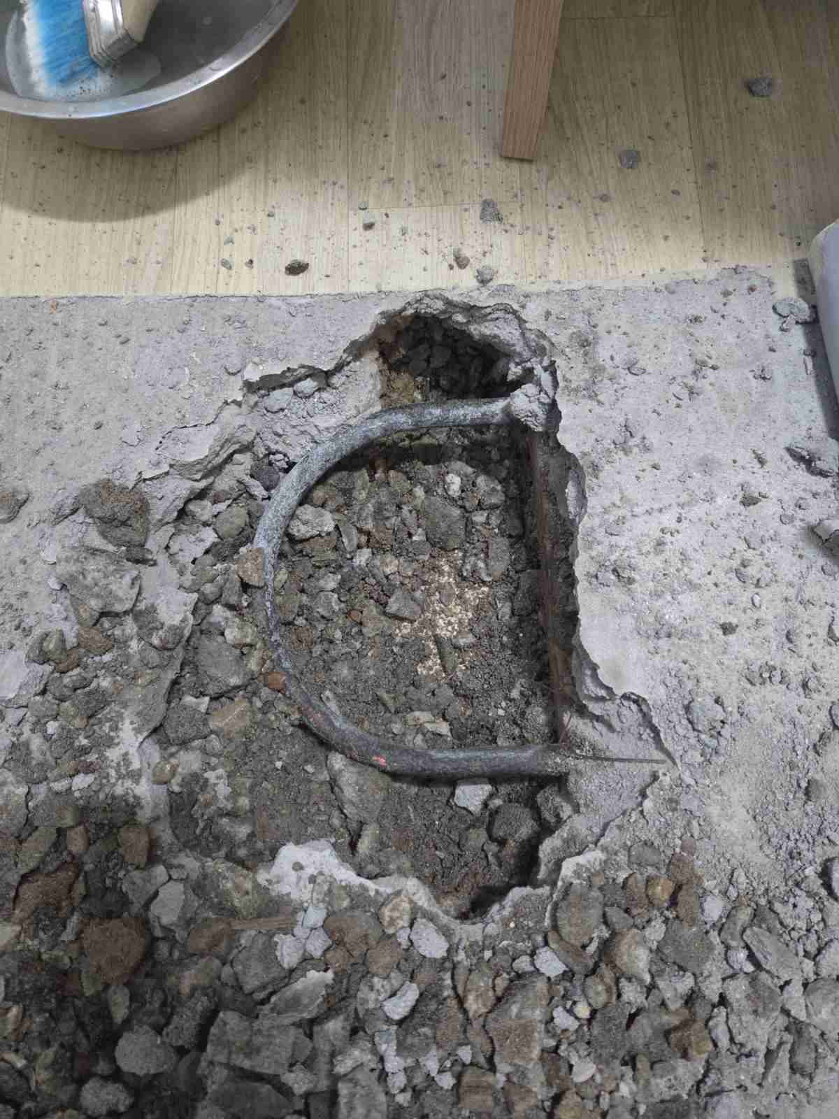 기흥구 언남동 난방 동배관 부식 및 핀홀 누수 지점 육안 확인